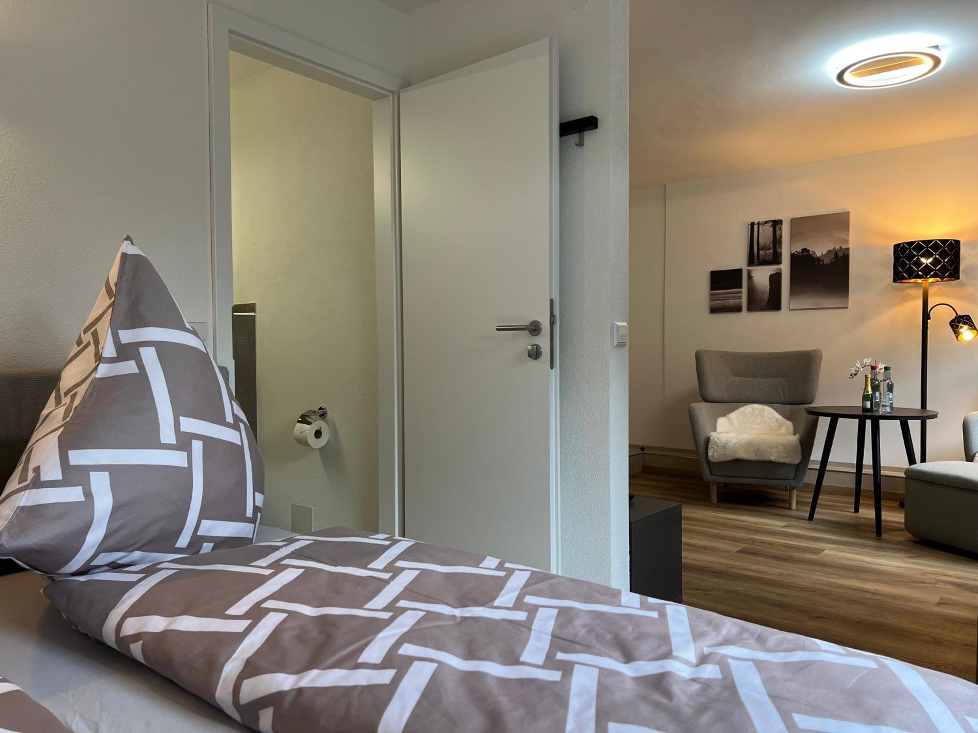 Top Apartment Zentrum Bad Urach Bagian luar foto
