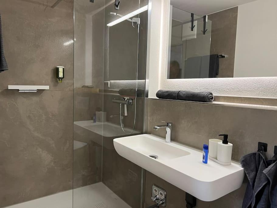 Top Apartment Zentrum Bad Urach Bagian luar foto